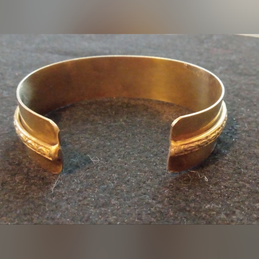 Native American NAVAJO Brass Cuff 1970s - Picture 4 of 7